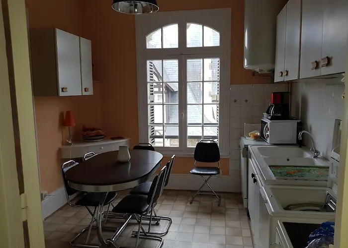 Les Embruns - Le Port Apartment